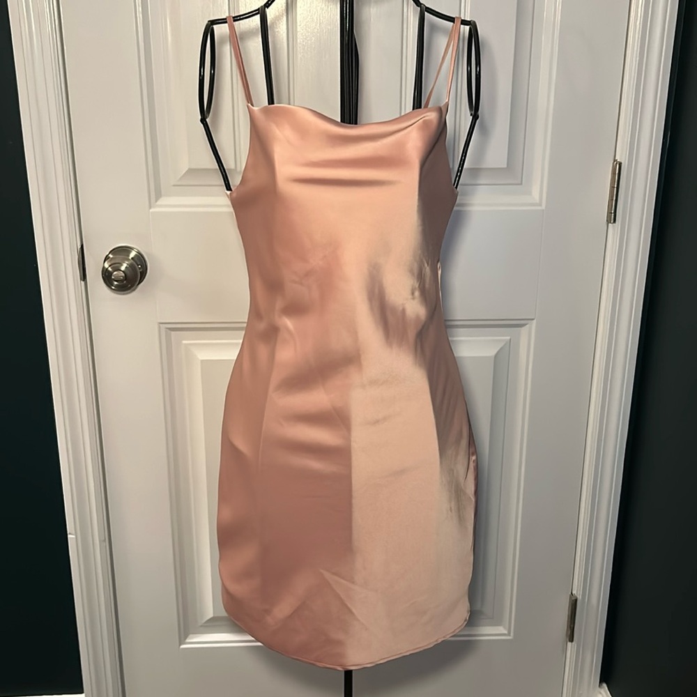 Gorgeous pink dress!